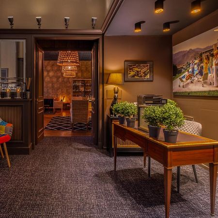 Le Nouvel Hotel Oyonnax Esterno foto