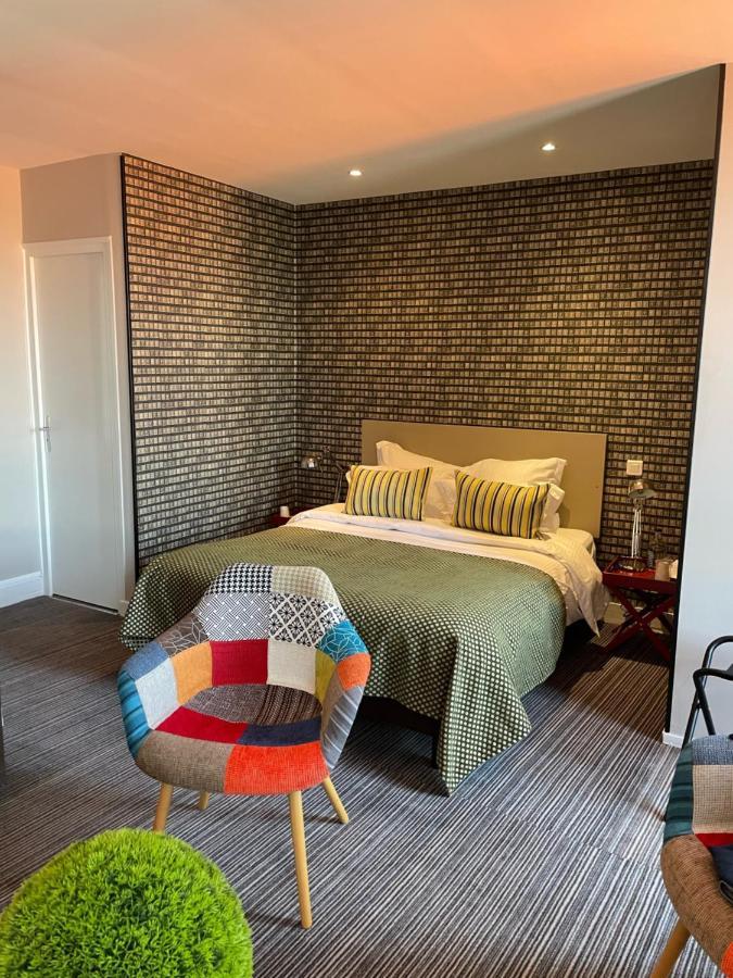 Le Nouvel Hotel Oyonnax Esterno foto