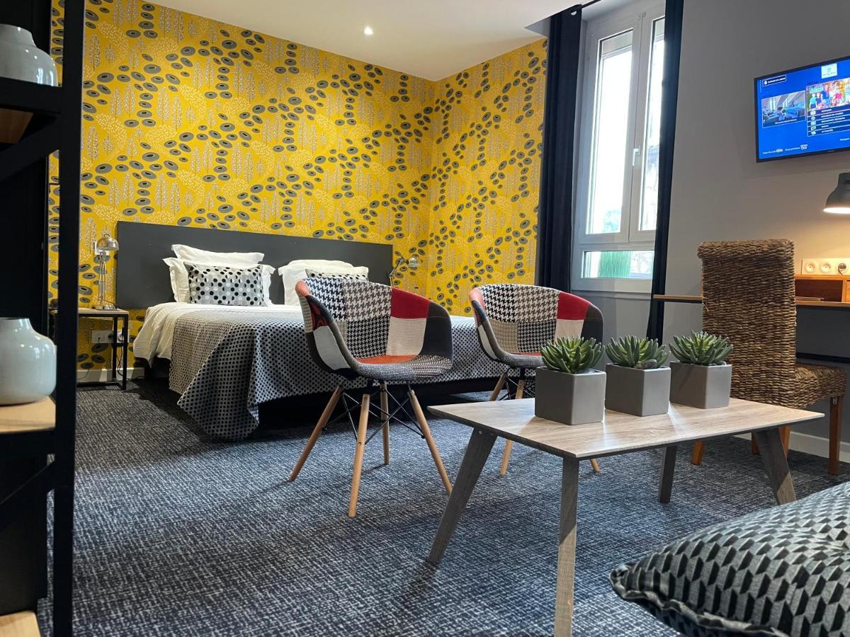 Le Nouvel Hotel Oyonnax Esterno foto