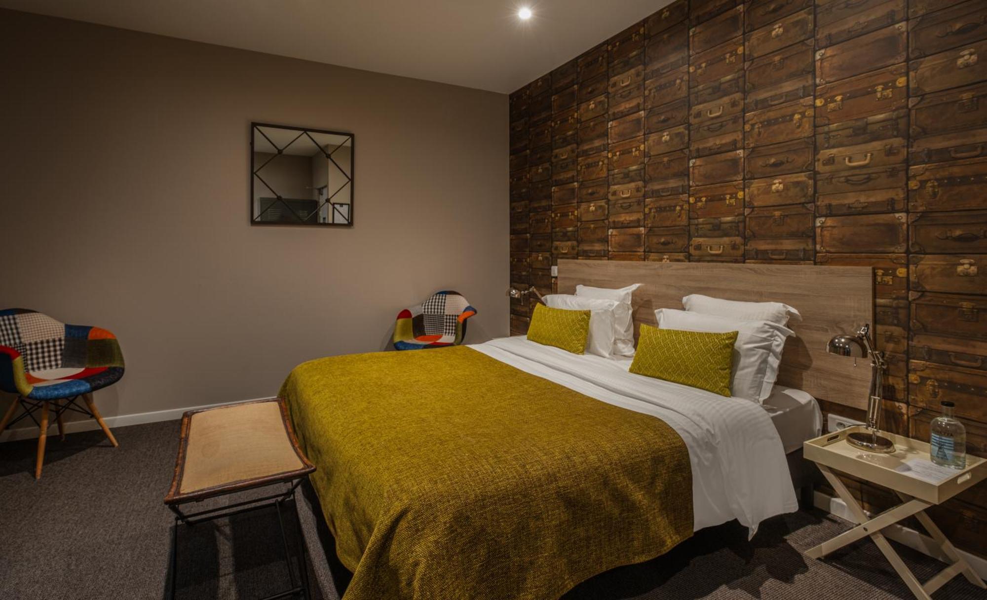 Le Nouvel Hotel Oyonnax Esterno foto