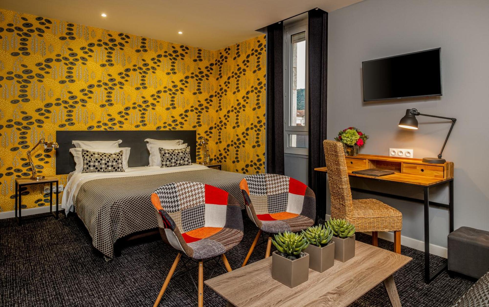 Le Nouvel Hotel Oyonnax Esterno foto