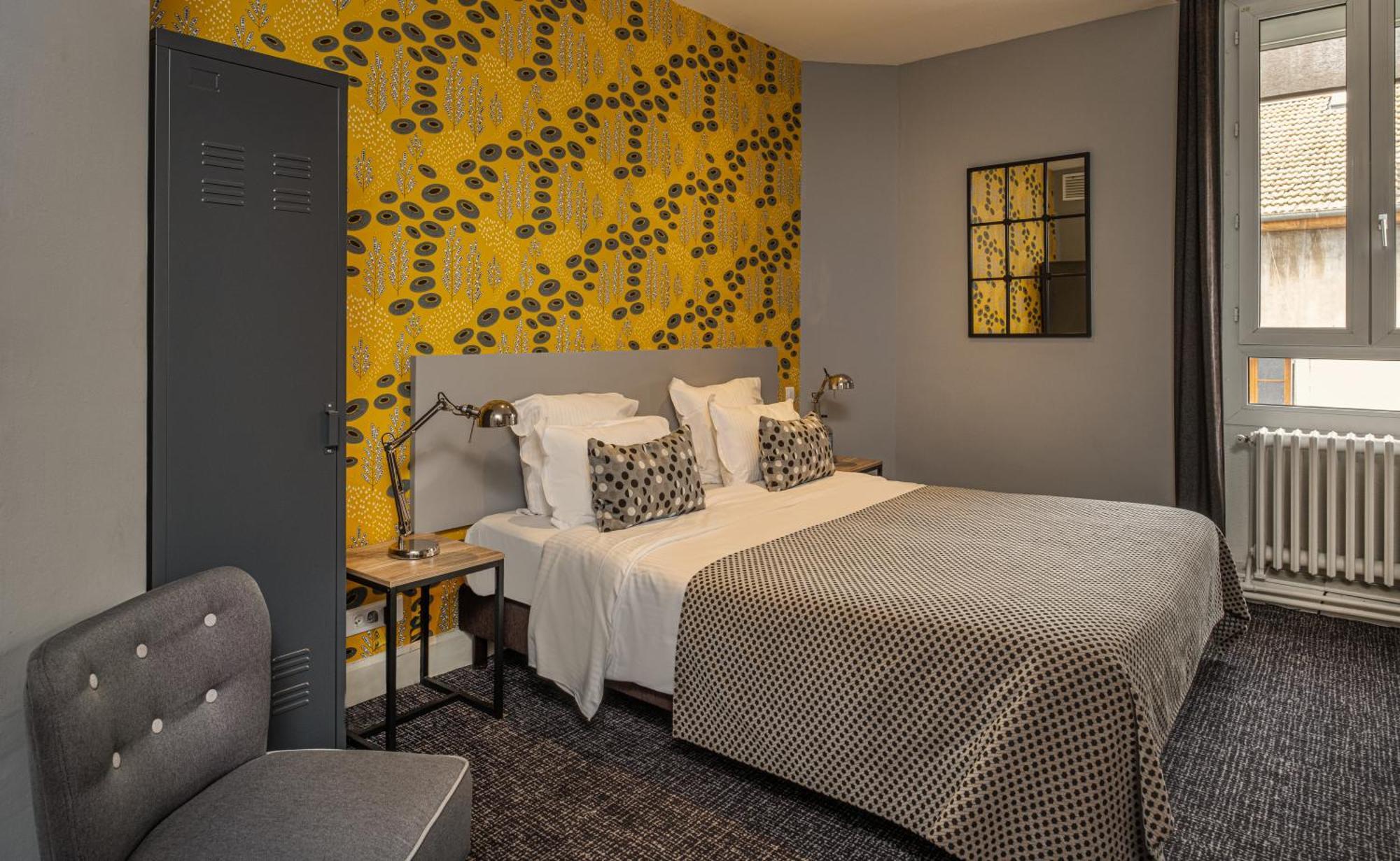 Le Nouvel Hotel Oyonnax Esterno foto