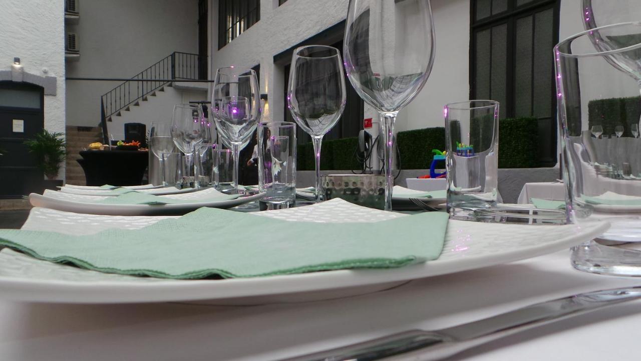 Le Nouvel Hotel Oyonnax Esterno foto